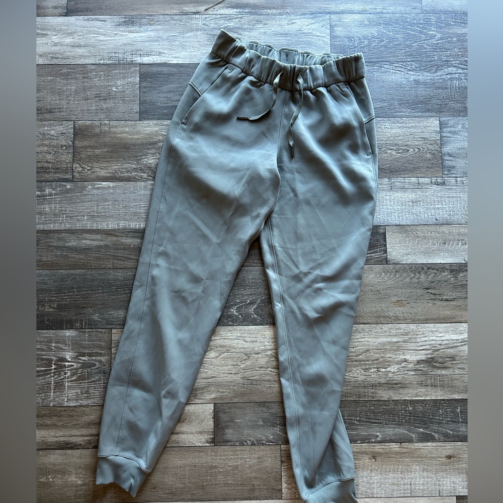 Lululemon joggers